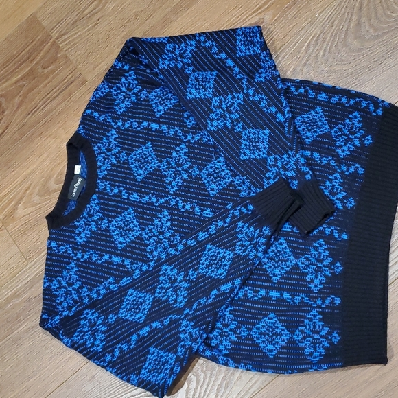 LAUREN STEELE sweater.   #3623 - Picture 1 of 6